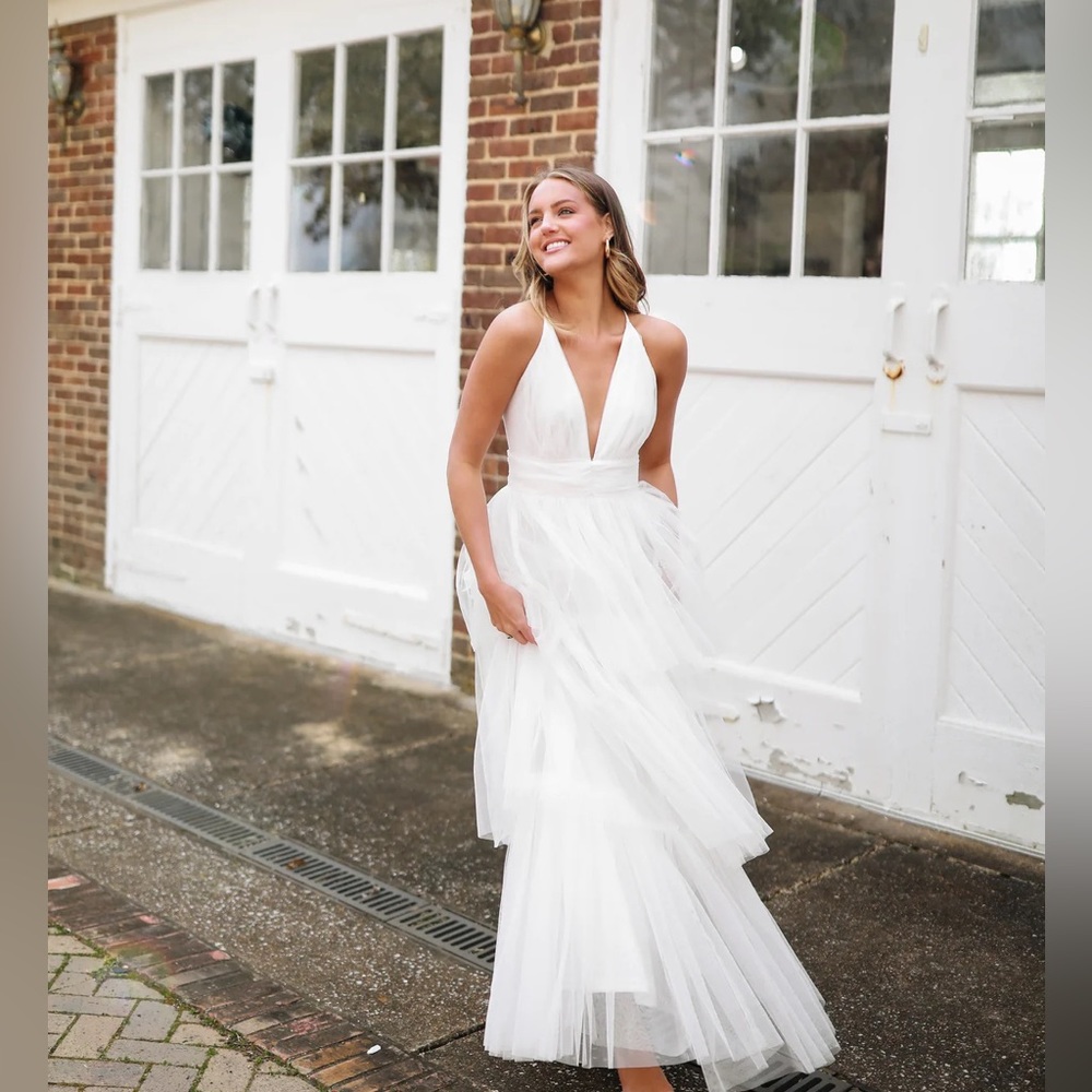 WHITE LAYERED MAXI DRESS
